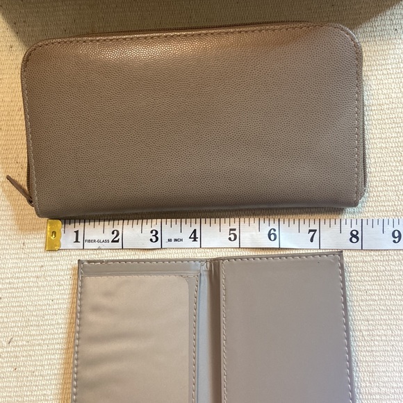 VR Wallet, checkbook holder and coin purse Brown/taupe - Picture 6 of 7